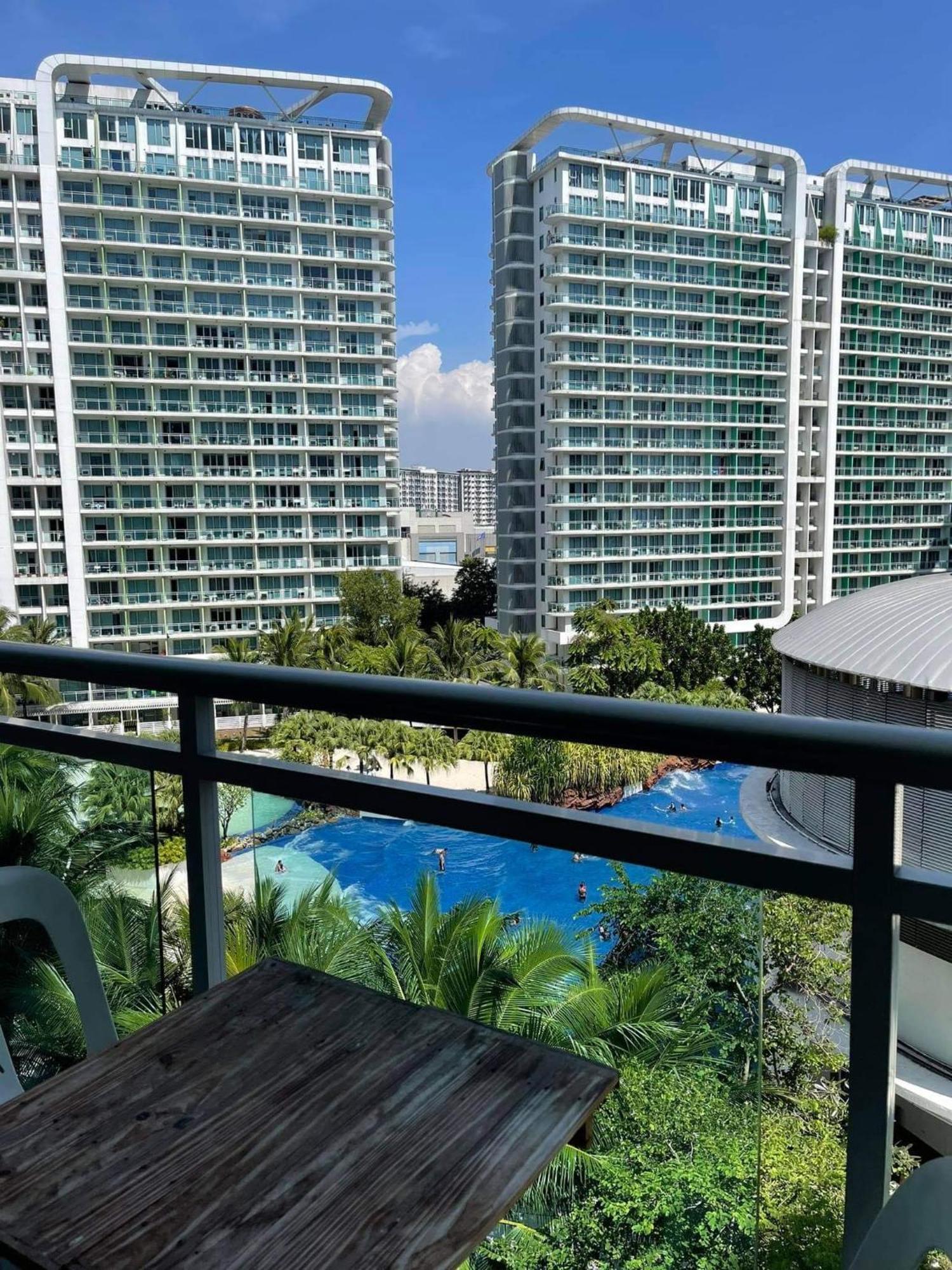 Beach Front Living In The Heart Of The City, Azure Residences Manila Exterior foto